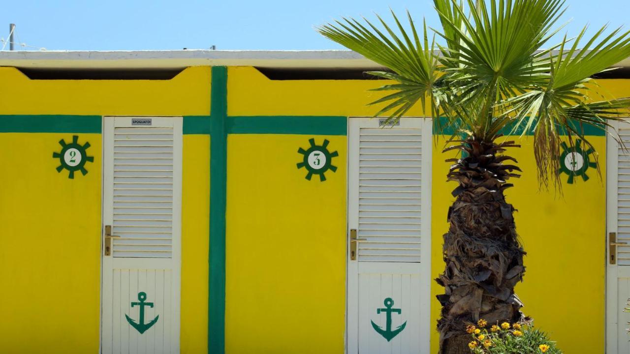Hotel Tritone Rimini Exterior photo